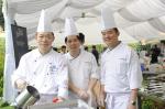 <br />Chefs Chung Lap Fai and Orchard Hotel's chefs