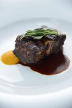 <br />twice-cooked beef short rib with chocolate bourbon reduction, carrot puree and deZaan™ gourmet ovation 71%