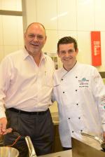<br />Mr Peter Knipp and Chef William Ledeuil