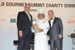 <br />Mr Peter Knipp and Dr Henry Tay presented a token of appreciation to Chef Gabriele Ferron
